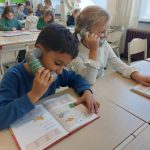 Fluistertelefoon 1e lj